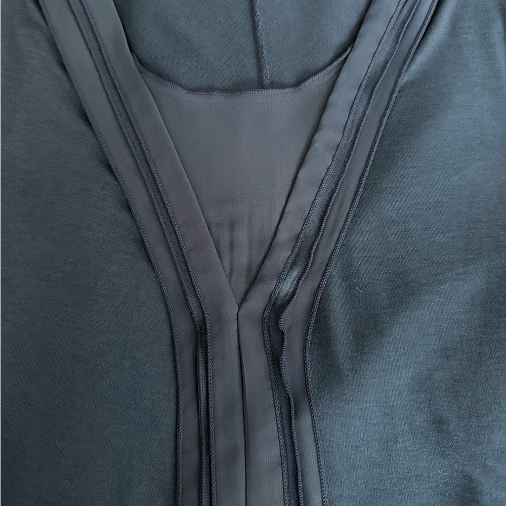 Sleeveless Navy Blue Top - Picture 4 of 7